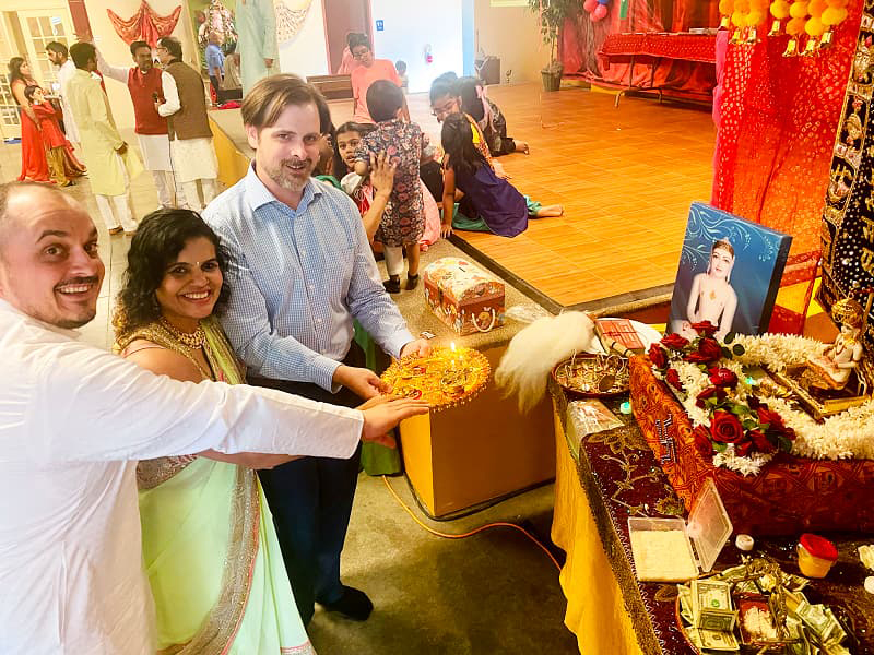 Steve Vose Jain Samaj 800 SQSH Dr. Steve Vose at a visit with the Jain Samaj of Colorado.