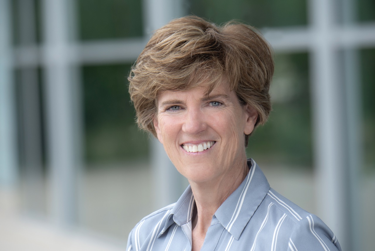 Maureen Melonis, headshot, smiling